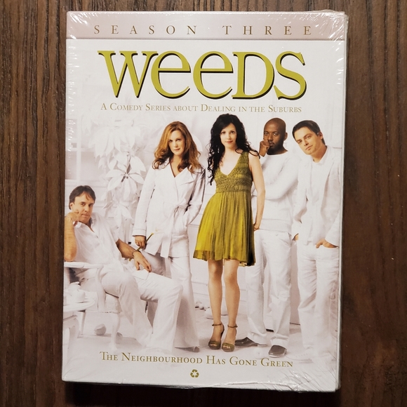 Sealed! Weeds: Seasons 1 - 5 (DVD) - Picture 4 of 8